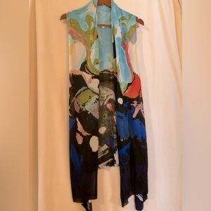 Paris casual vest in vibrant blue, red and black.